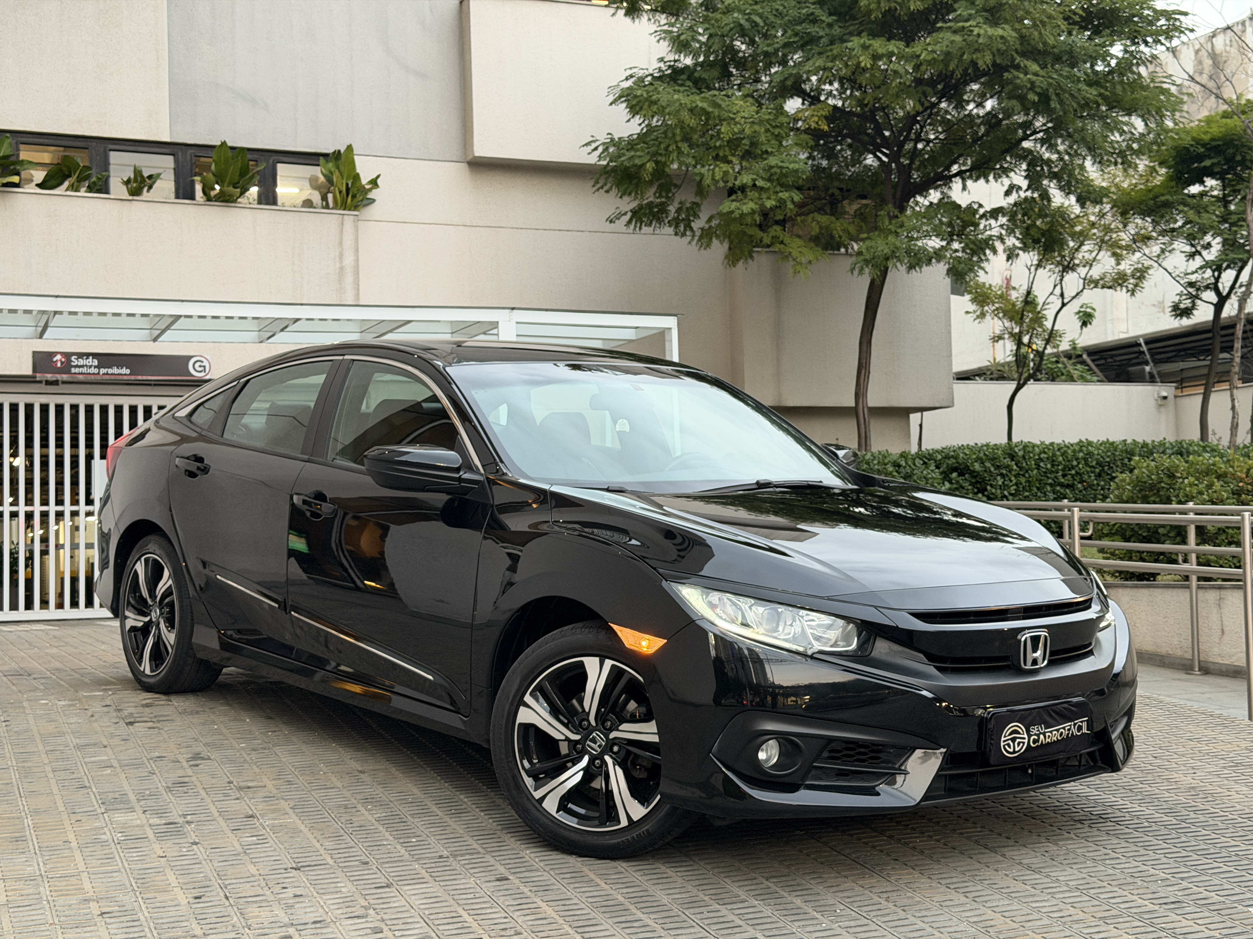 Honda Civic 2.0 Sport CVT