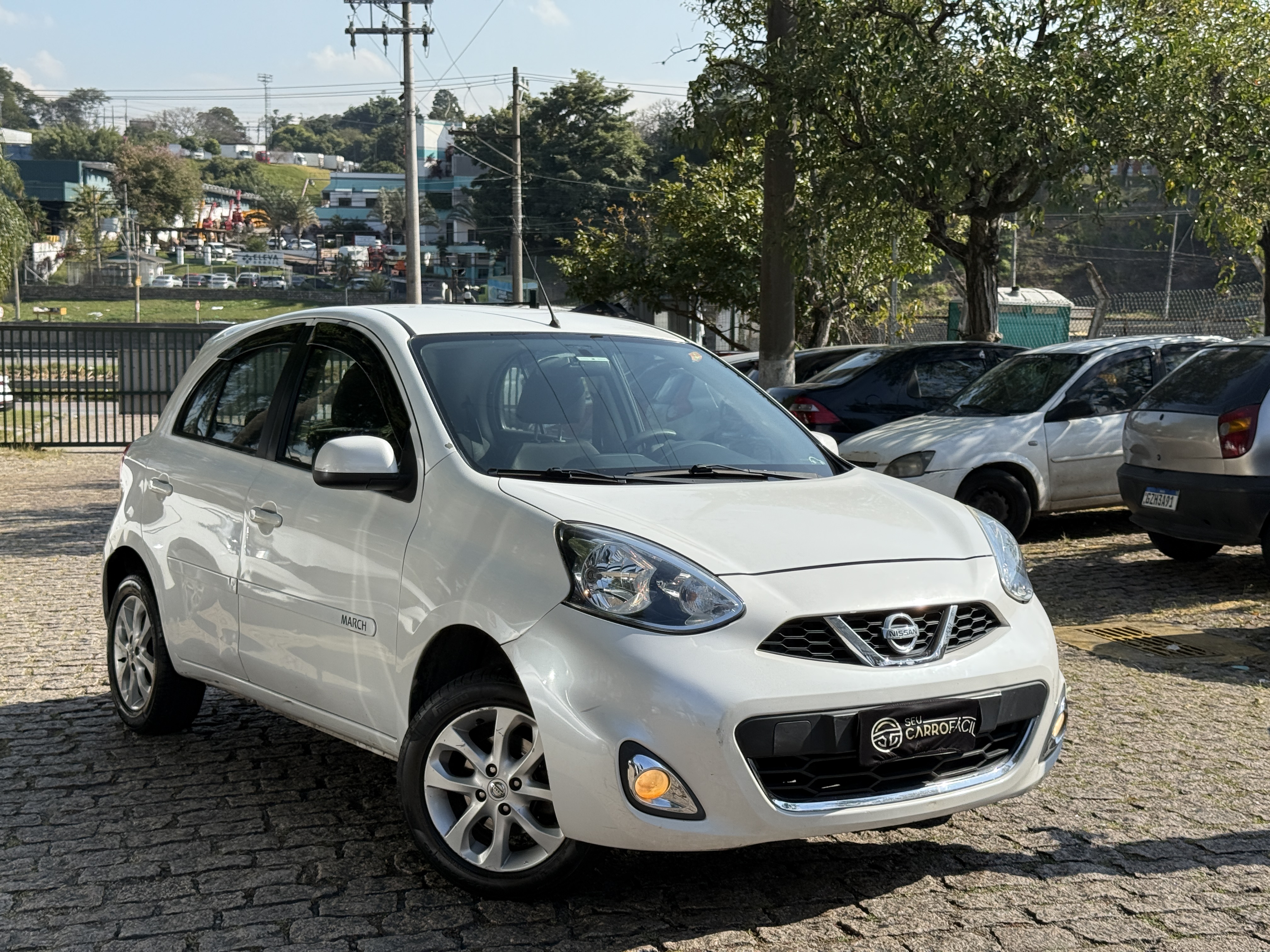 Nissan March SV 1.0 16v